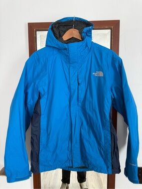 The North Face Men’s Bright Blue Waterproof Hooded Rain Jacket
